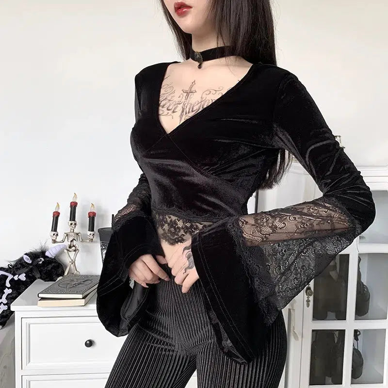 Goth Lace Flare Cuffs Crop Top